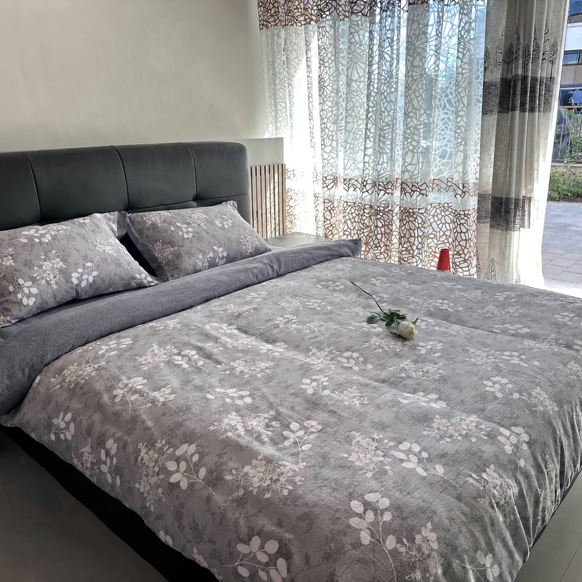 COLORFUL HOME® · Lenjerie de pat dublu (180x200cm) cu elastic, efect de in și bumbac, 4 piese, model frunze – imagine produs 2