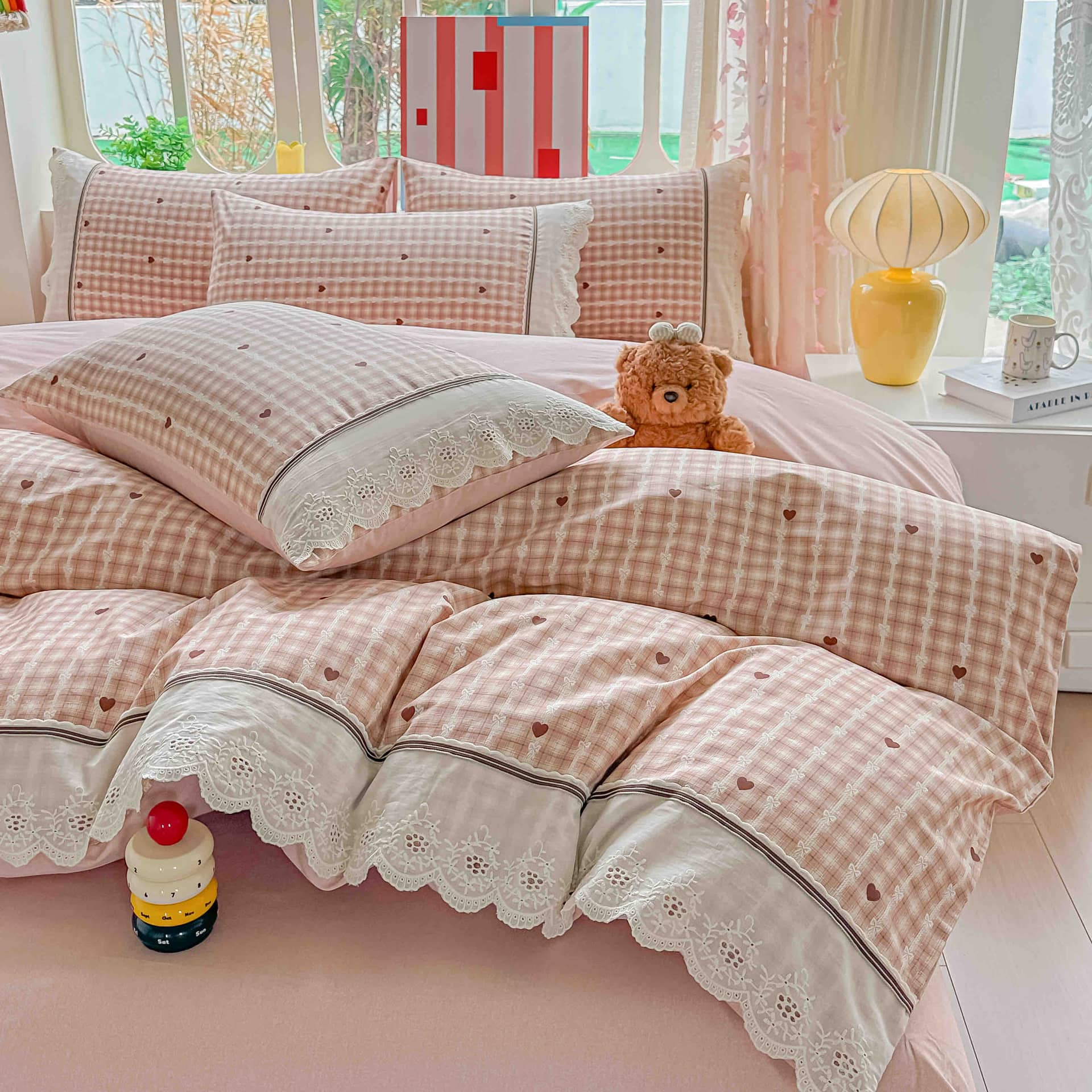 Lenjerie pat dublu, 100% bumbac, elastic, 4 piese, model roz cu carouri si inimi |Jojo Home – imagine produs 2
