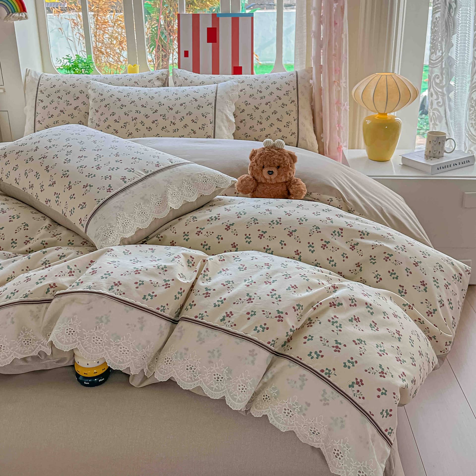 Lenjerie pat dublu, 100% bumbac, elastic, 4 piese, model crem cu buchetele florale |Jojo Home – imagine produs 2