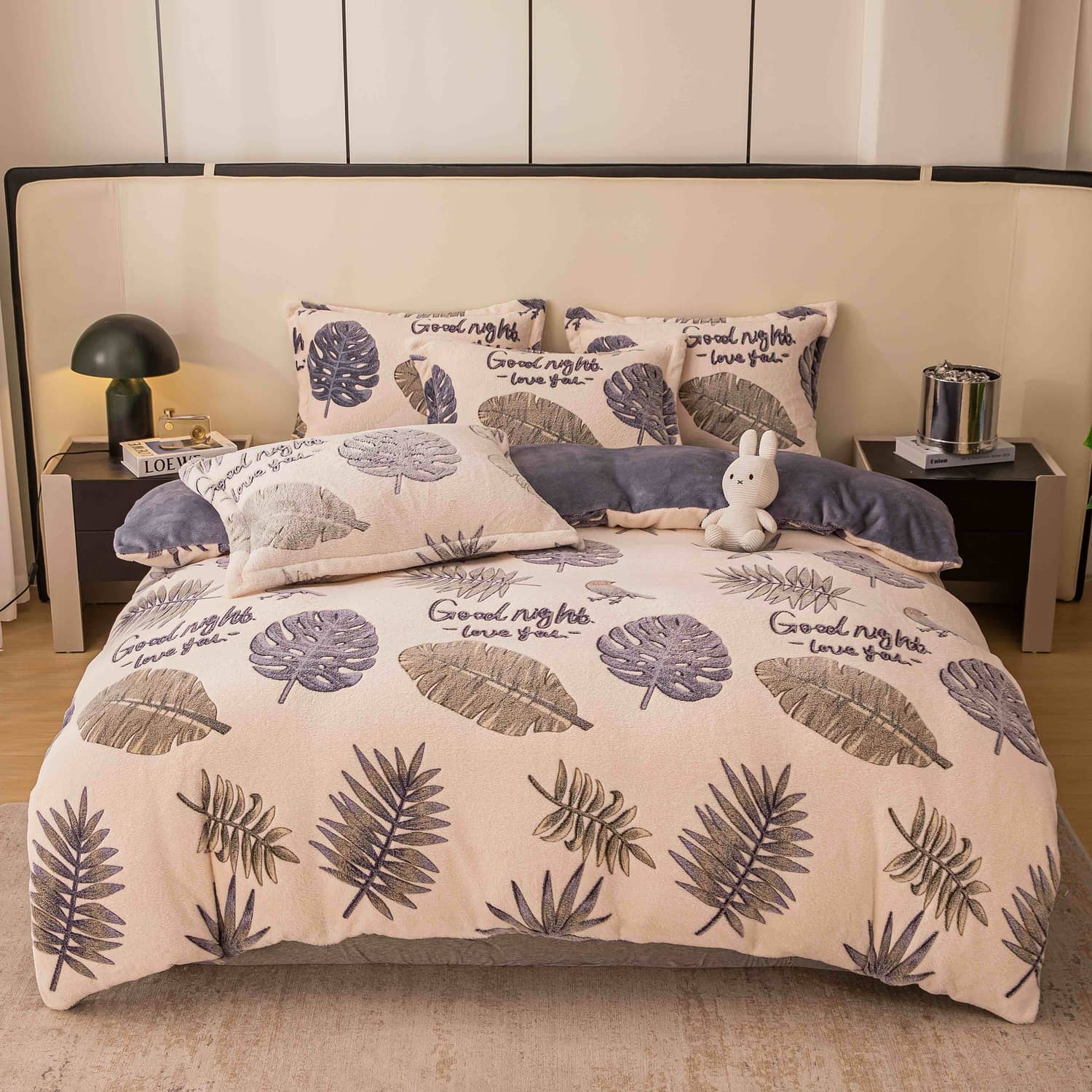 Lenjerie pat single, Cocolino, fără elastic, 4 piese, model  bej cu frunze tropicale | Jojo Home – imagine produs 2
