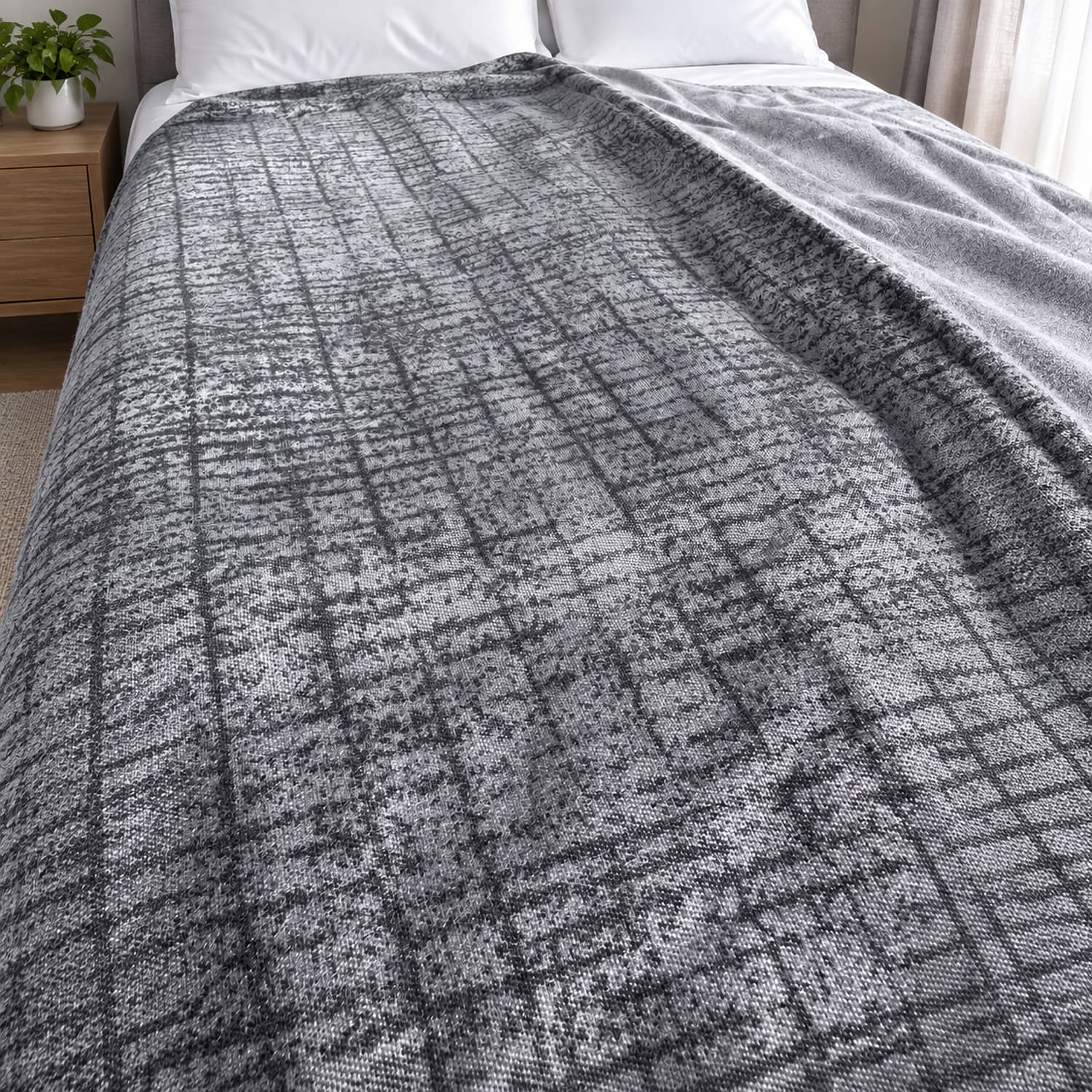 Lenjerie pat dublu, finet gros, elastic, 6 piese, model gri cu ramuri albastre | East Comfort – imagine produs 3