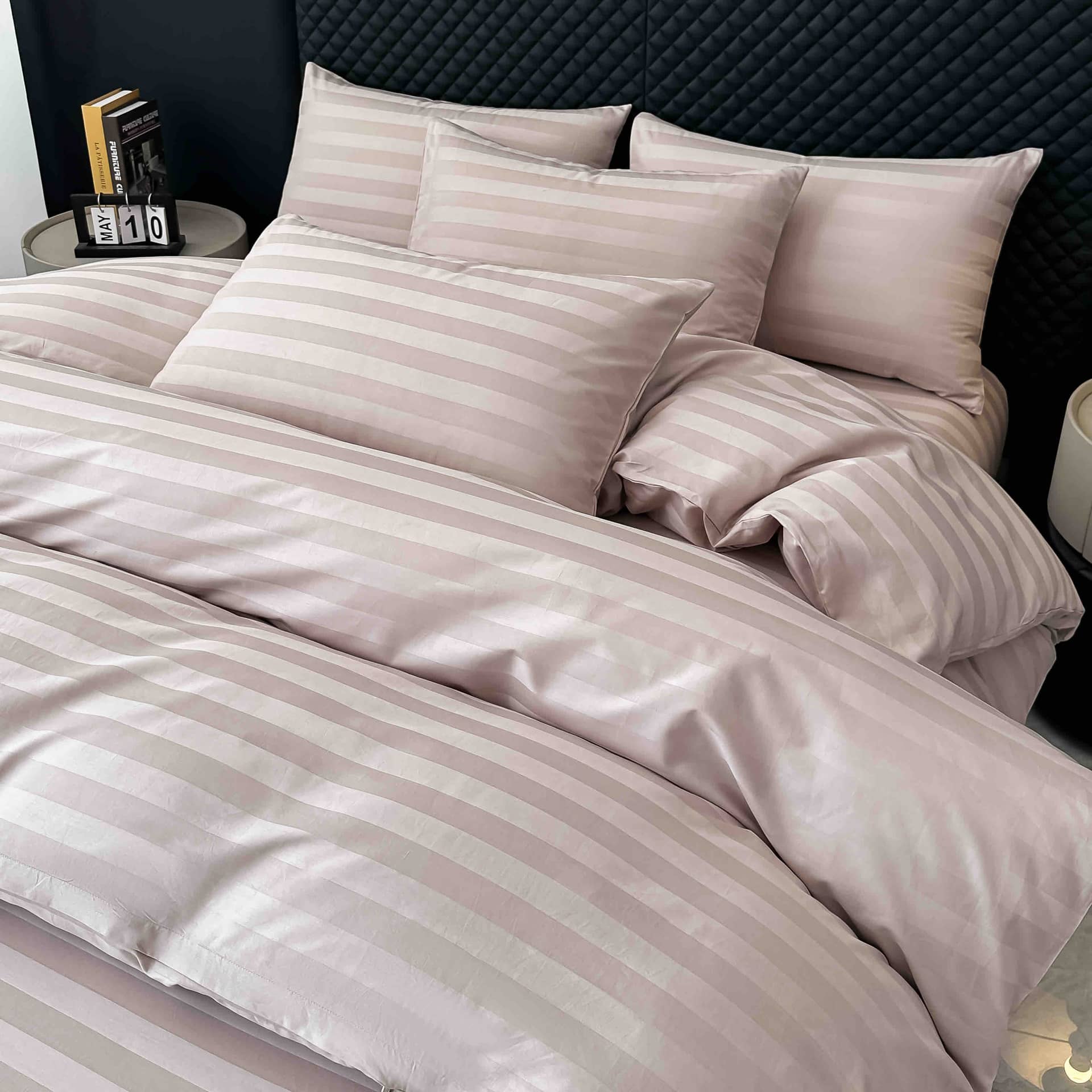 Lenjerie pat dublu, 100% bumbac, Damasc Deluxe, elastic, 6 piese, model roz somon cu dungi | Jojo Home – imagine produs 3