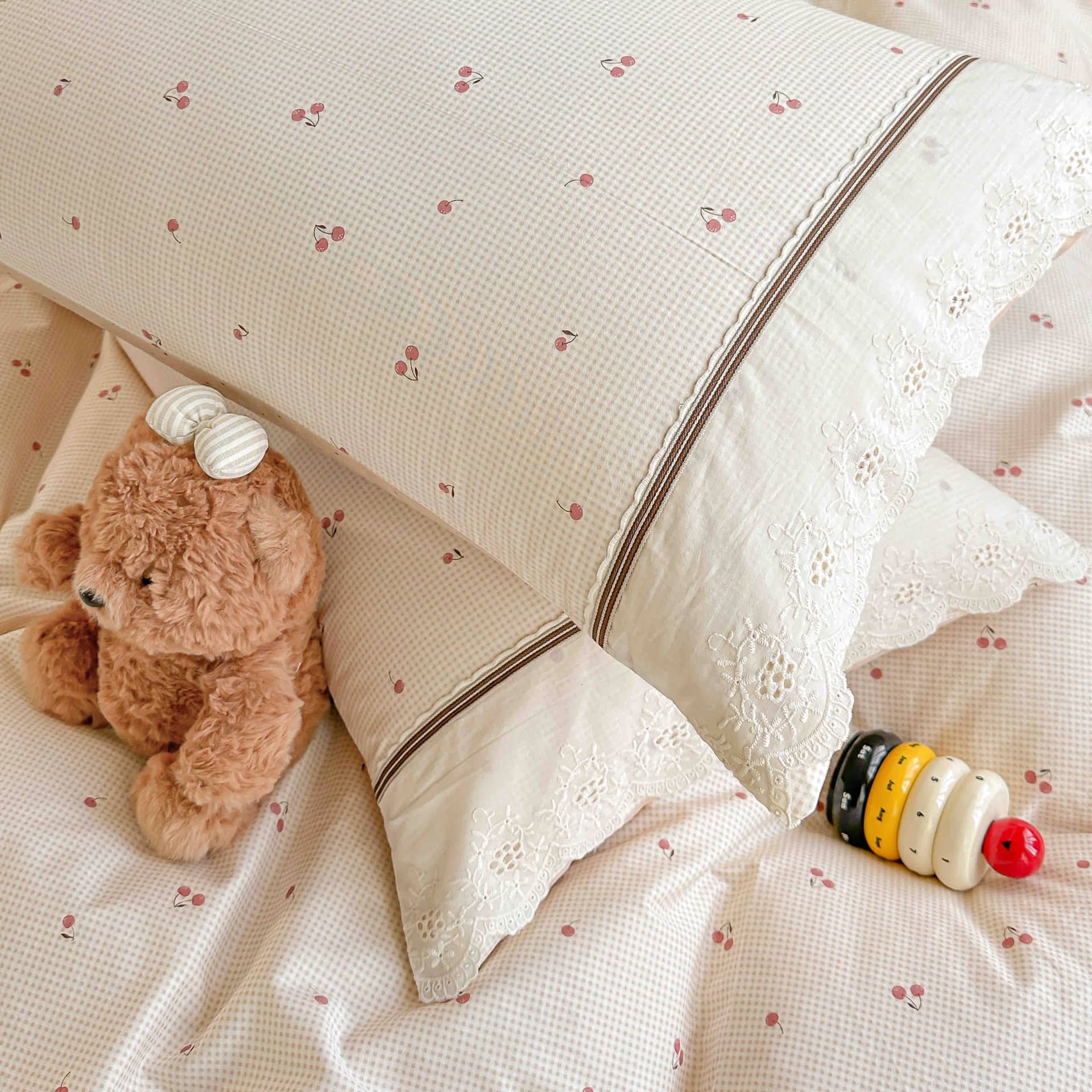 Lenjerie pat dublu, 100% bumbac, elastic, 4 piese, model crem cu flori roz |Jojo Home – imagine produs 5