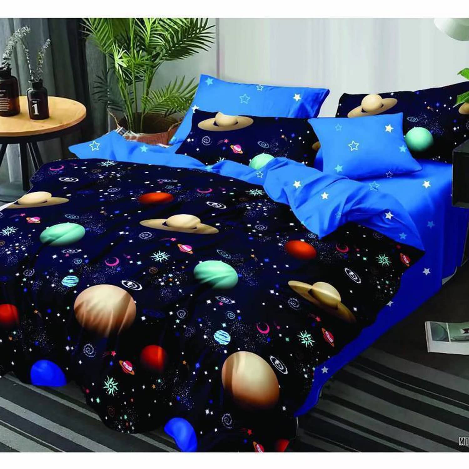 Lenjerie pat dublu, finet gros, elastic, 6 piese, model albastru cu planete | East Comfort