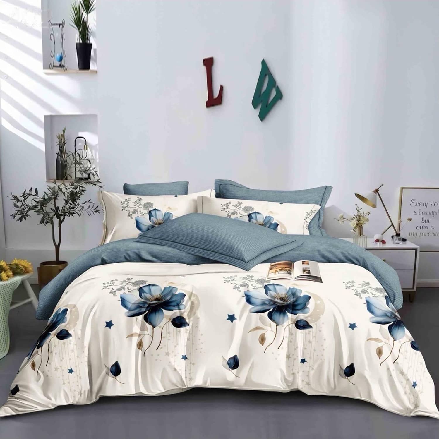 Lenjerie pat dublu, finet gros, elastic, 6 piese, model alb albastru cu flori stilizate | East Comfort