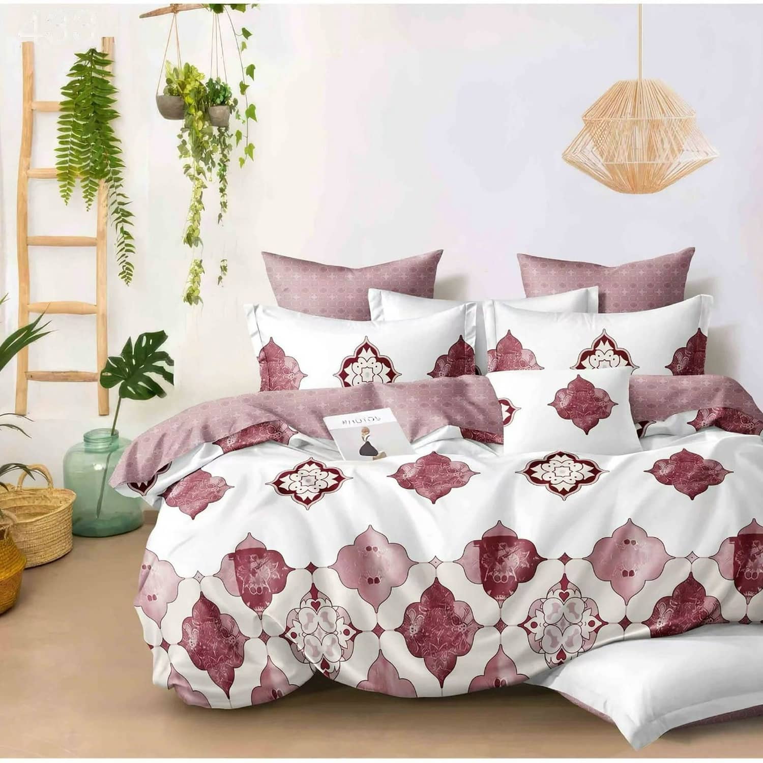 Lenjerie pat dublu, finet gros, elastic, 6 piese, model alb bordo cu medalioane | East Comfort