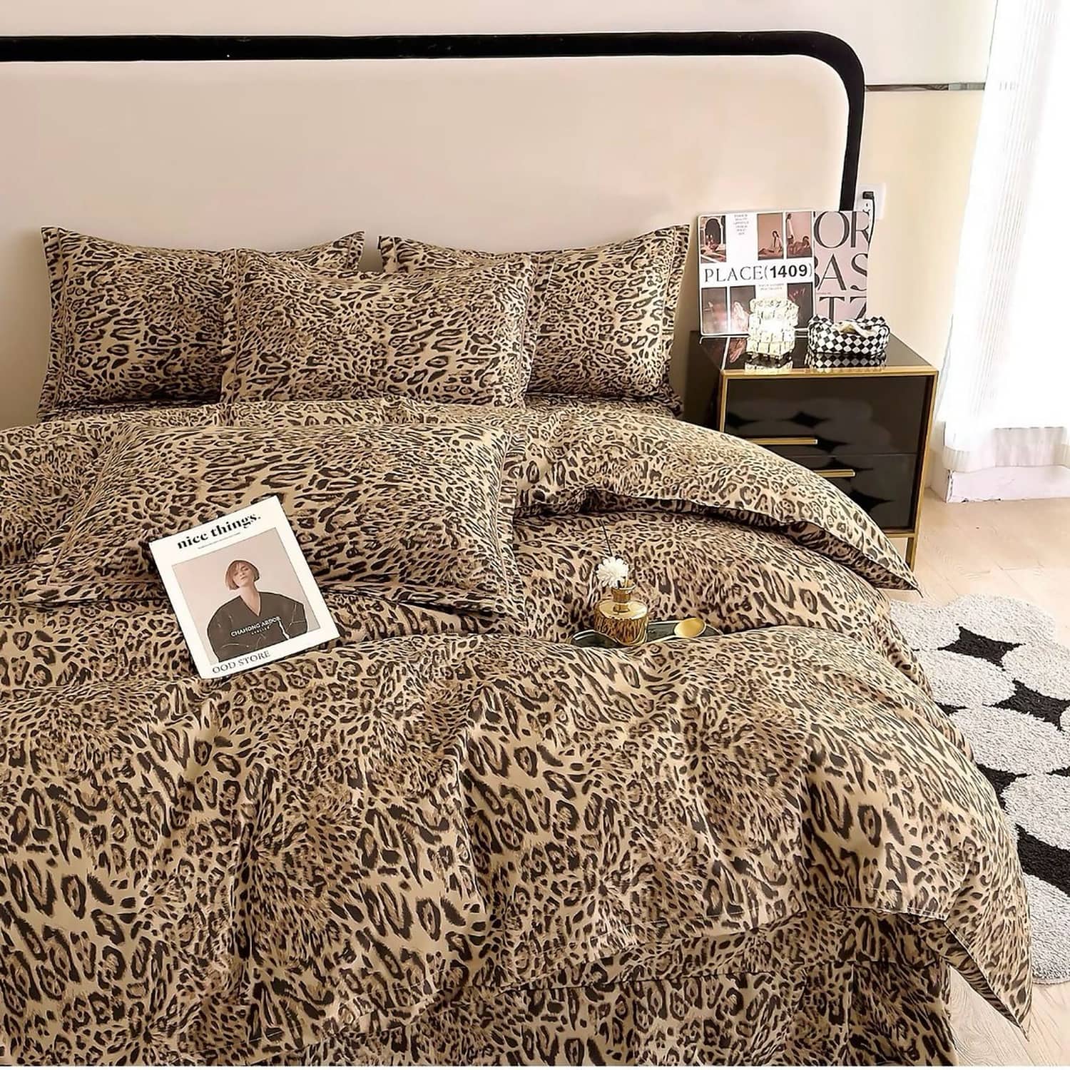 Lenjerie pat dublu, finet gros, elastic, 6 piese, model maro cu pete de leopard | East Comfort