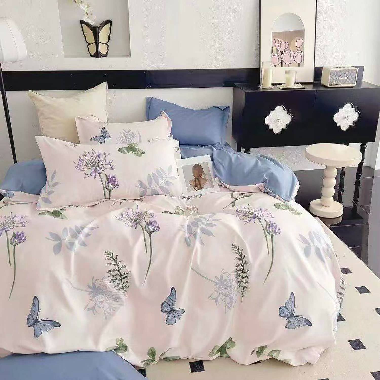 Lenjerie pat dublu, finet gros, elastic, 6 piese, model alb mov cu fluturi | East Comfort