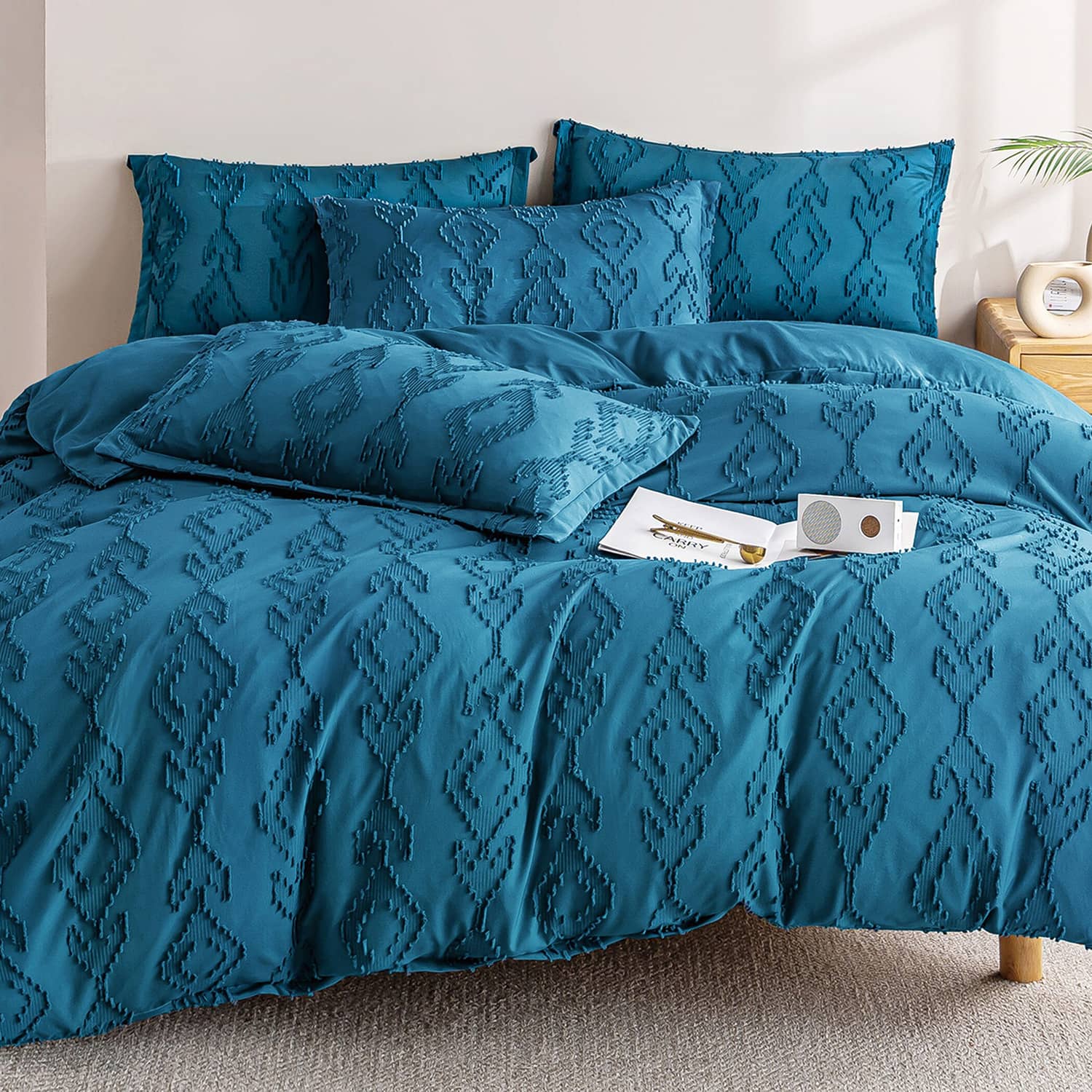 Lenjerie de pat dublu cu elastic, din 100% microfibră, 4 piese, Casa New Concept, model albastru petrol cu model geometric organic