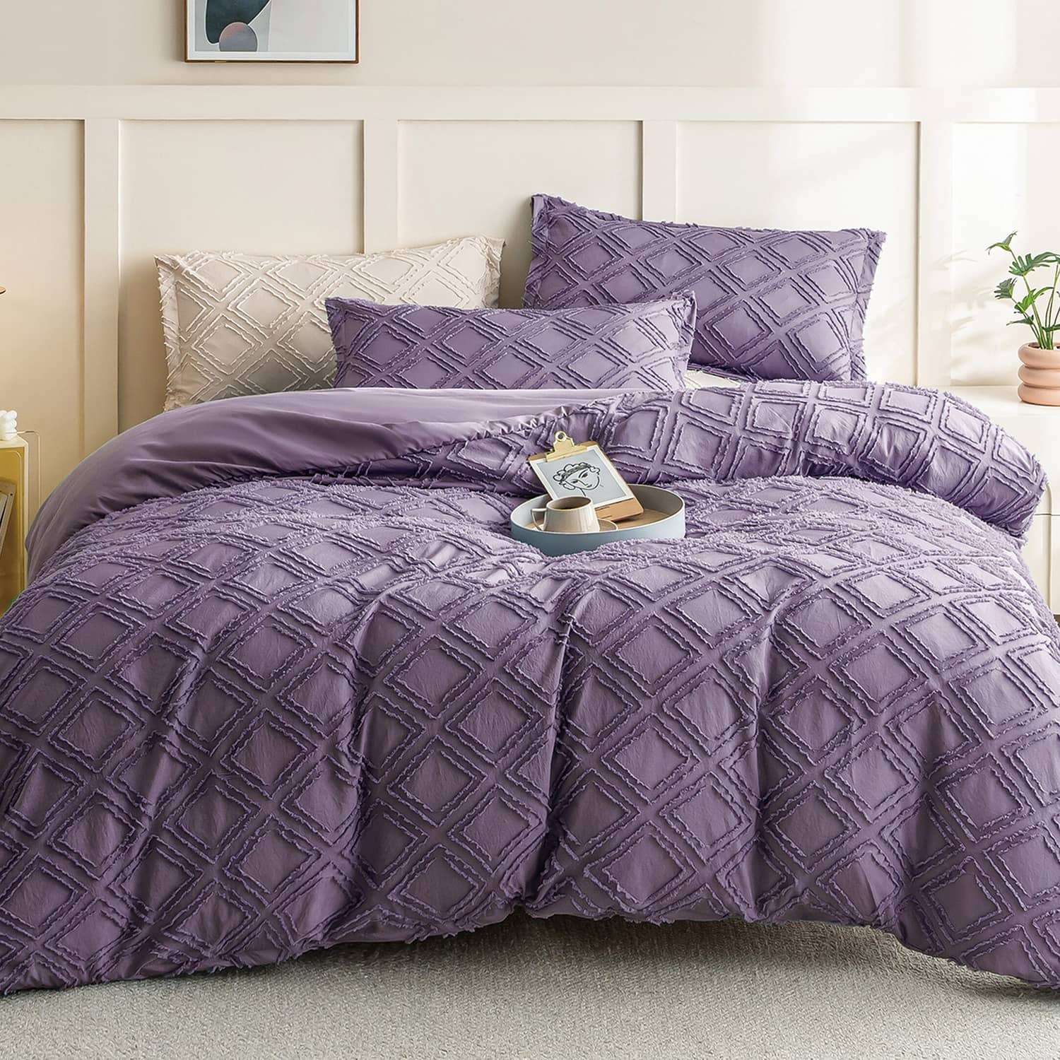 Lenjerie de pat dublu cu elastic, din 100% microfibră, 4 piese, Casa New Concept, model mov pruna cu romburi fine