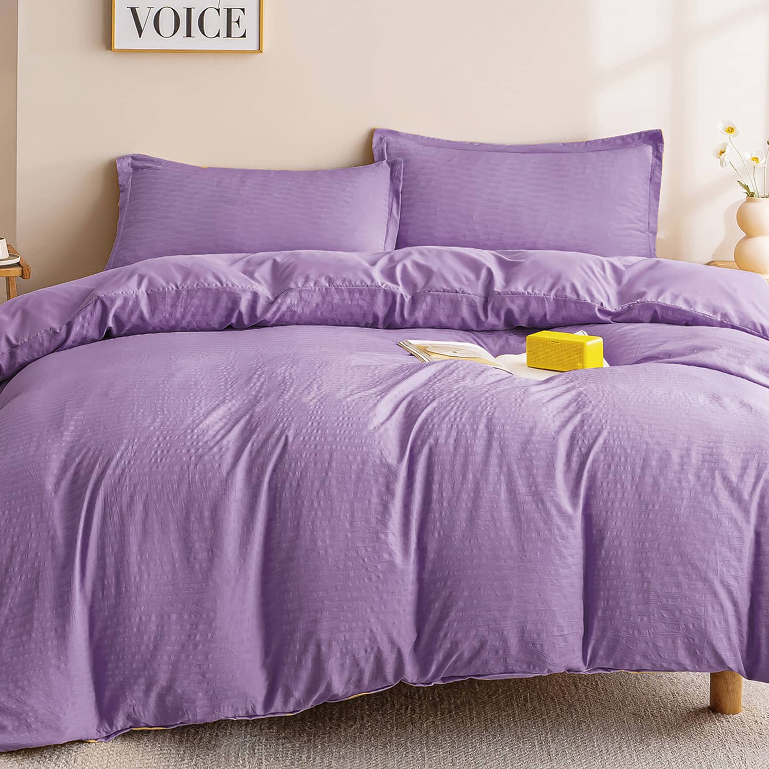 Lenjerie de pat dublu cu elastic, din 100% microfibră, 4 piese, Casa New Concept, model mov ametist uni cu textura creponata