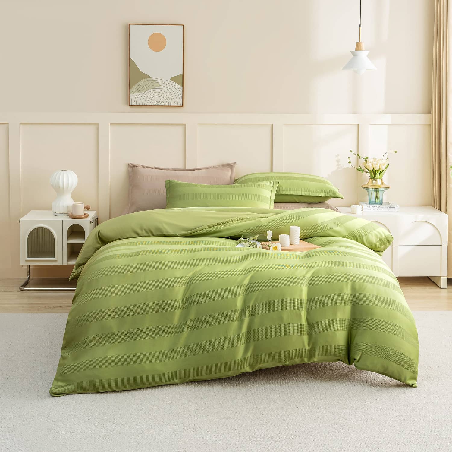 Lenjerie de pat dublu cu elastic, din 100% microfibră, 4 piese, Casa New Concept, model verde deschis cu dungi in relief