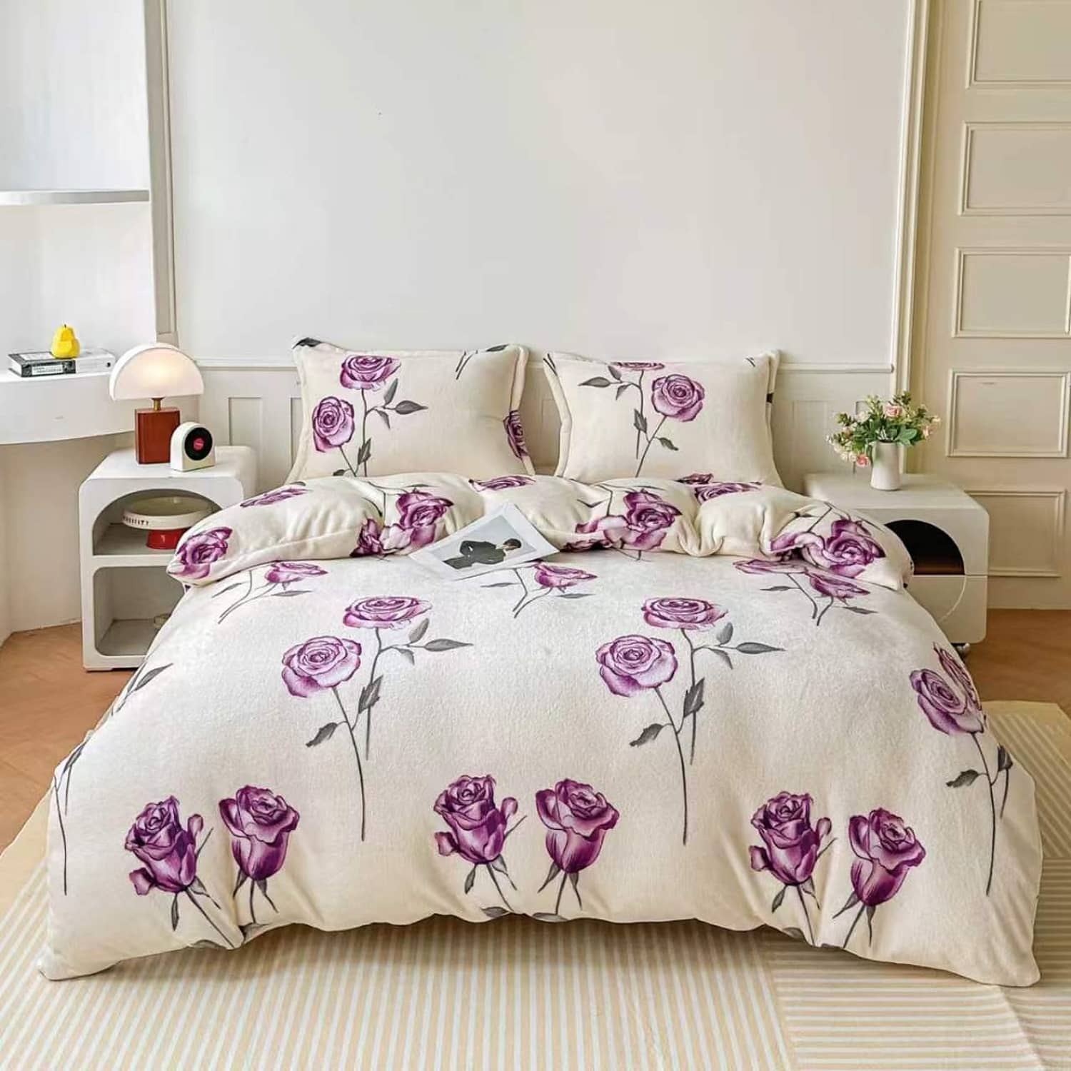 Lenjerie pat dublu, Cocolino, elastic, 4 piese, model crem cu trandafiri mov | East Comfort
