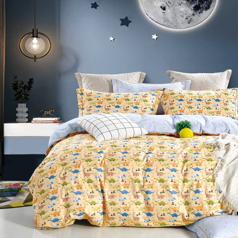Lenjerie de pat single, 100% bumbac natural,  4 piese, model dinozauri pe galben