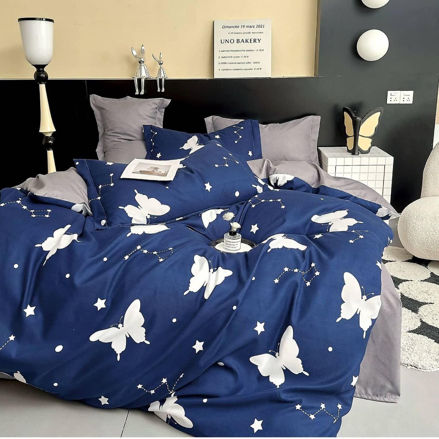 Lenjerie pat dublu, finet gros, elastic, 6 piese, model bleumarin cu fluturi albi | East Comfort