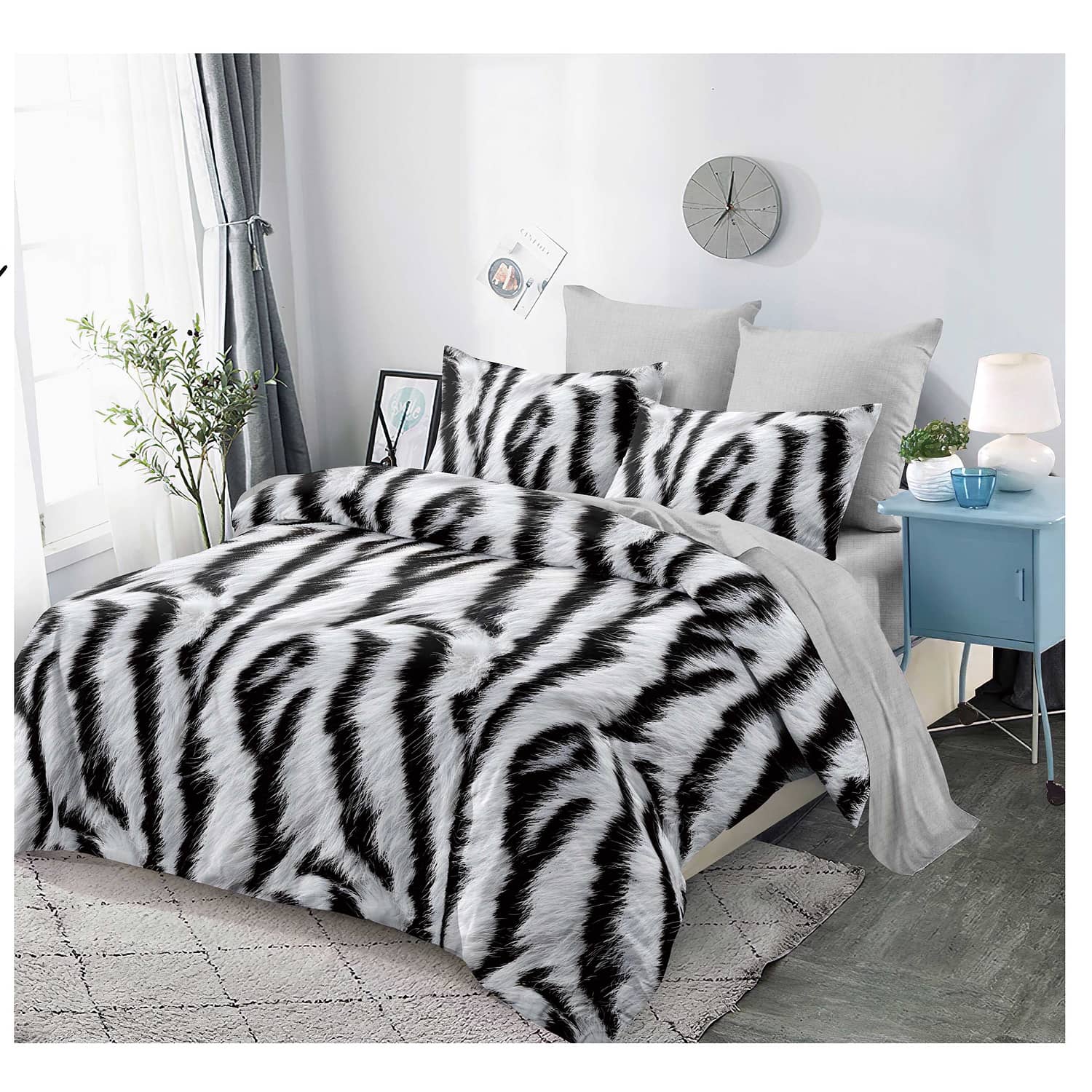 Lenjerie pat dublu, finet, elastic, 6 piese, model alb negru cu zebra si text | Primavara