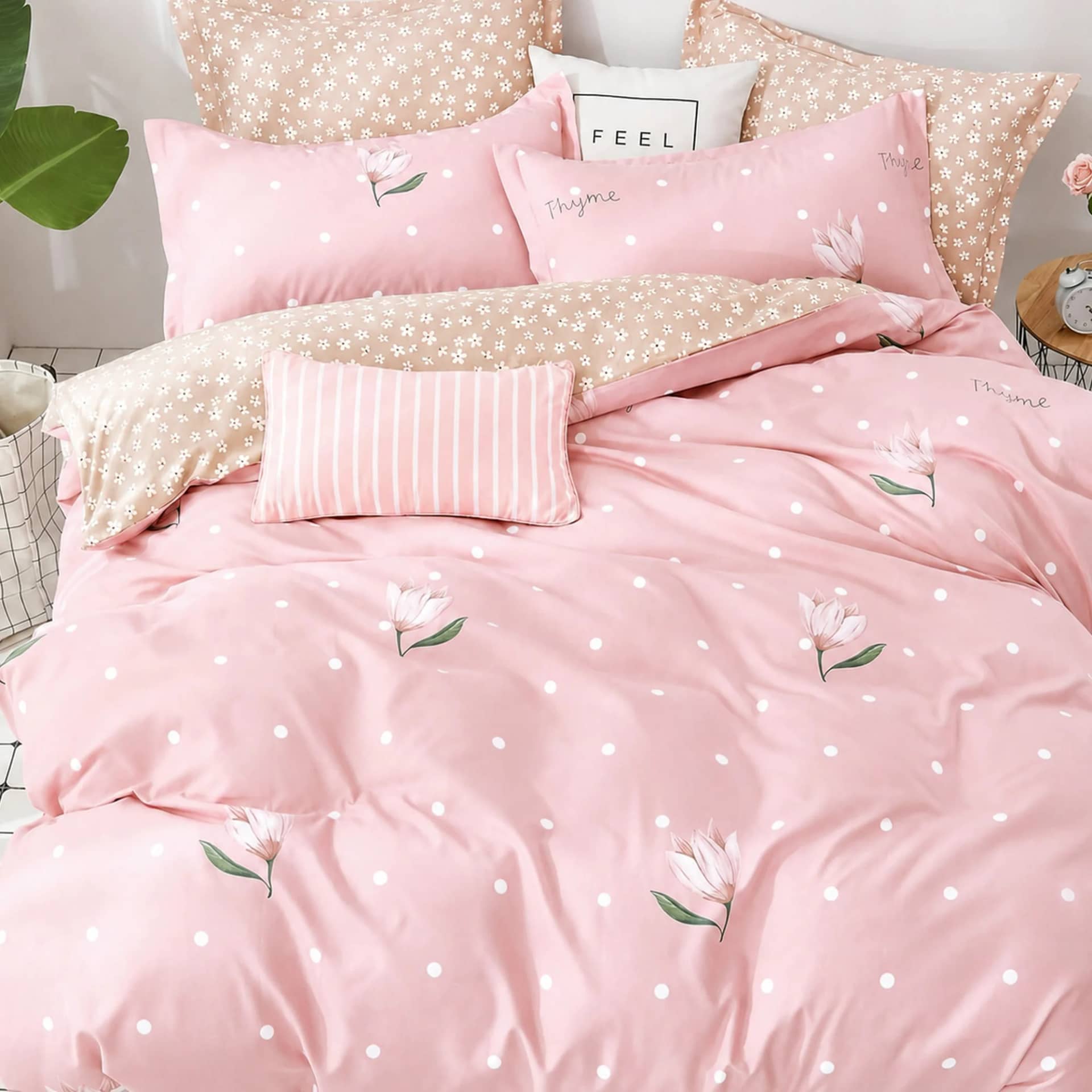 Lenjerie de pat dublu (180x200cm) cu elastic, finet gros 6 piese, model buline și flori