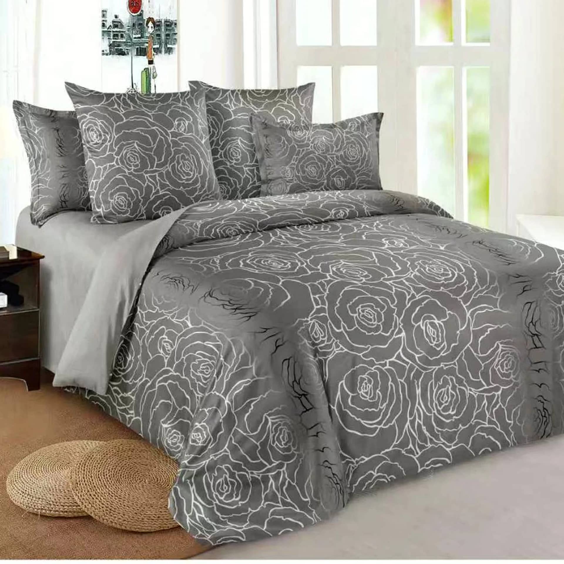 Lenjerie de pat dublu (180x200cm) cu elastic, finet gros 6 piese, model trandafiri conturați