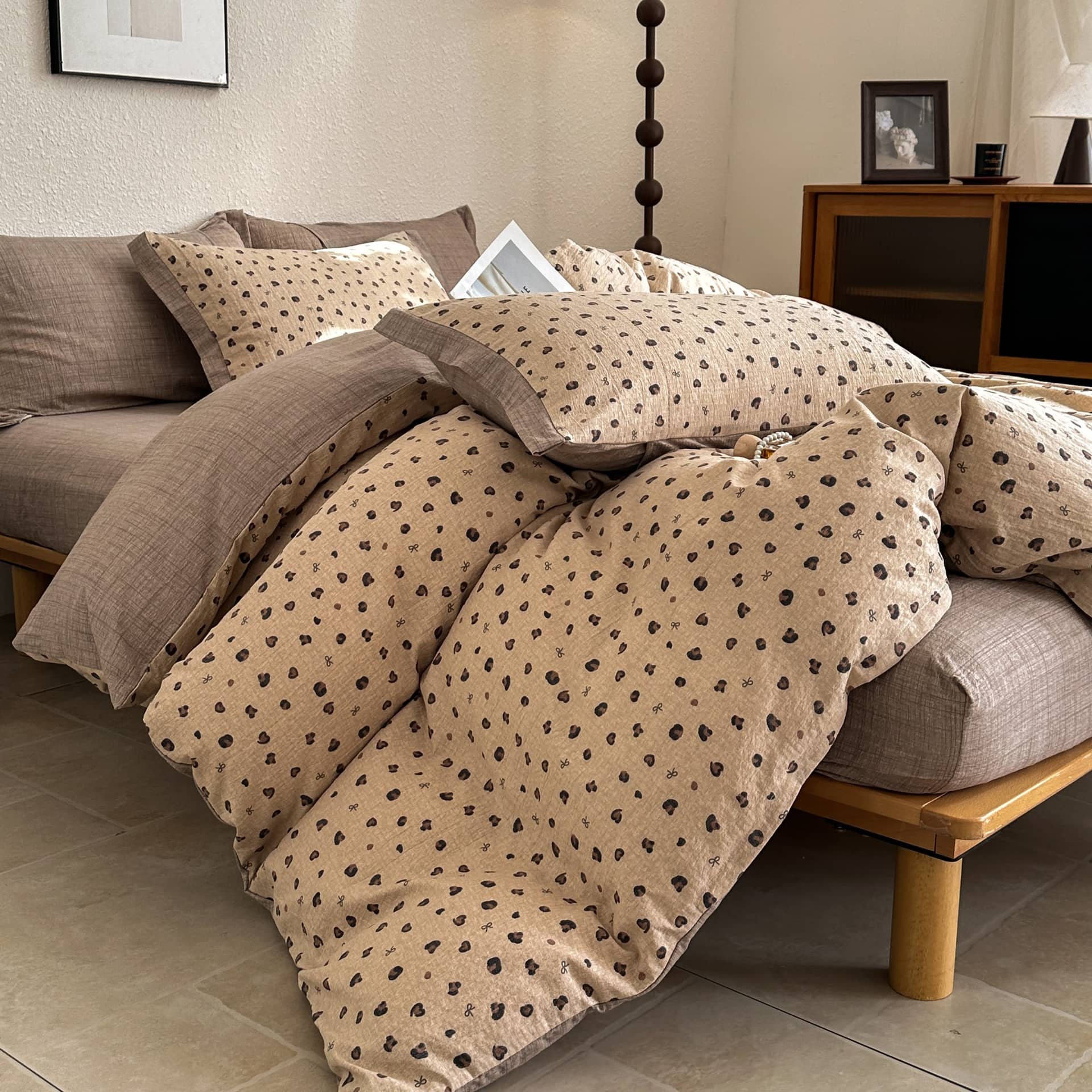 COLORFUL HOME® · Lenjerie de pat dublu (180x200cm) cu elastic, efect de in și bumbac, 4 piese, model floral